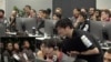 Para insinyur pengendali penerbangan di Tokyo menunggu sinyal dari pesawat antariksa "Hakuto" setelah upaya pendaratan di permukaan bulan, Rabu dini hari, 26 April 2023.