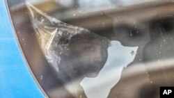 Некои трауматизирани преживеани веруваат дека се уште се на бродот