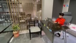 لس کلن ماشوم د انګليسي ژبې ښوونکی
