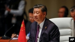 Presiden China Xi Jinping menghadiri sesi pleno KTT BRICS 2023 di Johannesburg, Afrika Selatan, pada 23 Agustus 2023. (Foto: via AP)