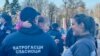 Članove spasilačkog tima dočekale su i porodice