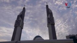 په متحده عرب اماراتو کې امدادي تنظیمونه هر کال کارکونکو مسافرو ته په جوماتونو کې د وړیا روژې ماتې انتظام کوي
