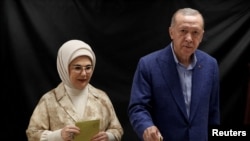 رجب طیب اردوغان و همسرش امینه اردوغان 