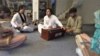 پاکستان ته کډه شوي افغان سندرغاړي وايي له ستونزو سره مخ دي 