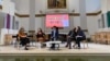 在伦敦滑铁卢圣约翰教堂(St John’s Church Waterloo)举行的纪念六四35周年的开幕式上，幸存者们讲述35年前的经历。（2024年5月29日，美国之音李伯安）