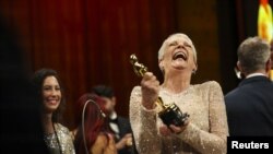 Aktorja Jamie Lee Curtis, aktorja më e mirë në rolin dytësor