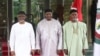 Dari kiri: Kepala Staf Presiden Nigeria Femi Gbajabiamila, Presiden Gambia Adama Barrow dan Menteri Luar Negeri Nigeria Yussuf Tuggar selama sidang Kepala Negara dan Pemerintahan ECOWAS di Abuja, Minggu 7 Juli 2024.