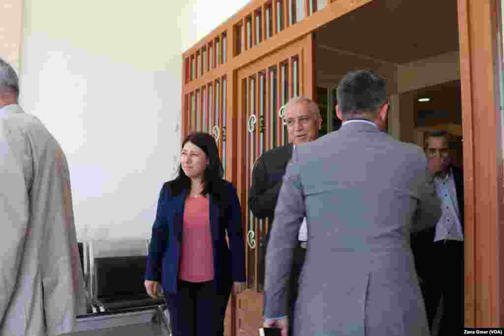 Şanderê Amerîkî Serdana Herêmên Rêveberiya Xweser Dike