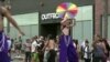 Imigrantski gej parovi nalaze podršku u američkoj LBGTQ zajednici 