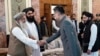 Xitoyning Afg'onistondagi yangi elchisi Jao Sheng Tolibon Bosh vaziri Muhammad Hasan Oxund va boshqa rasmiylar bilan ko'rishmoqda, Kobul, 13-sentabr, 2023 