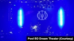 Suasana Konser Dream Theater di Manahan Solo, Rabu malam (10/8). (Foto: Pool EO Dream Theater)