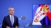 Le secrétaire général de l'OTAN, Jens Stoltenberg, en conférence de presse conjointe avec le président serbe Aleksandar Vucic au siège de l'Alliance à Bruxelles, Belgique, le 17 août 2022. REUTERS/Johanna Geron