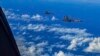 FILE - Jet tempur Tentara Pembebasan Rakyat China (PLA) melakukan latihan bersama di sekitar Pulau Taiwan, 7 Agustus 2022. (Gong Yulong/Xinhua via AP, File)