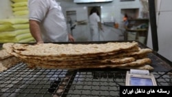 یک نانوایی در ایران