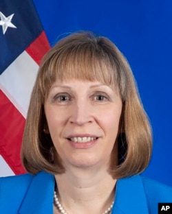 Duta Besar Lynne M. Tracy. Senat telah memberikan suara terbanyak untuk menunjuk Lynne M. Tracy sebagai duta besar AS yang baru untuk Rusia. (Foto: via AP)
