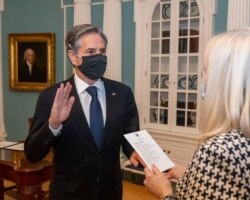 Secretary of State Antony Blinken is sworn in as the 71st U.S. Secretary of State, at the Department of State in Washington, Jan. 26, 2021. (State Department photo)
