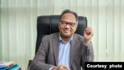 ইমদাদুল হক মিলন- কথাশিল্পী ও ইস্ট ওয়েস্ট মিডিয়া গ্রুপের পরিচালক।