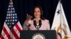 Wakil Presiden AS Kamala Harris dalam acara yang mempromosikan pemberdayaan ekonomi perempuan di Amerika Tengah bagian utara pada KTT Amerika di Los Angeles, Selasa, 7 Juni 2022. (AP Photo/Jae C. Hong)