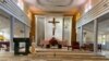 Gereja Katolik St. Fransiskus di Owo, negara bagian Ondo, Nigeria, pasca serangan kawanan bersenjata, 5 Juni 2022,.
