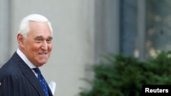 Roger Stone, di gedung pengadilan distrik Washington, D.C., 15 November 2019. (Foto: dok).