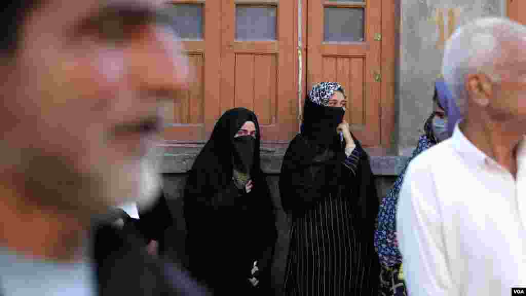 شہر کے مرکزی علاقوں میں جلوس کی اجازت نہیں دی جاتی۔ 