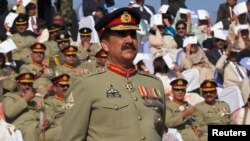 پوځي محکمې دغه ١١ تنه په ترهگرۍ، تښتونو، پر ملکي وگړو، پولیسو او پوځیانو باندې په بریدونو محکوم کړي دي.