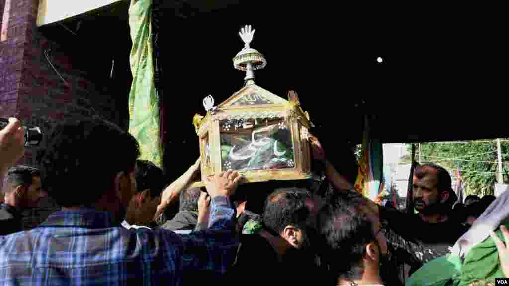 دیگر علاقوں میں نکالے گئے محرم کے جلوسوں میں شرکا کی بڑی تعداد نے شرکت کی۔ 