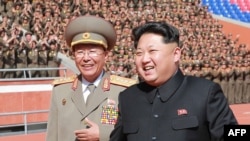 Kepala Staff Tentara Rakyat Korea Utara Korea Jenderal Ri Yong-Gil (kiri). (Foto: dok.)