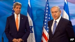 Menteri Luar Negeri Amerika John Kerry (kiri) dan Perdana Menteri Israel Benjamin Netanyahu di Yeruslaem (24/11).