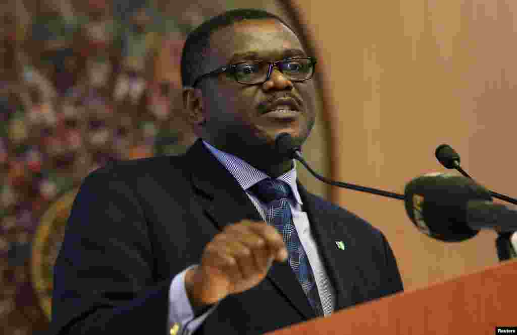 Nigeria's Minister of Health Onyebuchi Chukwu addresses diplomatic envoys on the status of the Ebola disease control in Nigeria, at the Foreign Affairs House in Abuja, Aug. 7, 2014.