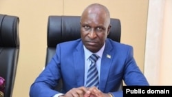 Gervais Ndirakobuca, umushikiranganji wa mbere w'Uburundi 