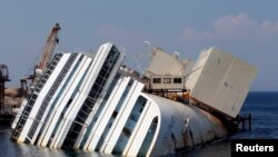 Pengadilan Italia hari Sabtu (20/7) menjatuhkan hukuman terhadap para awak kapal pesiar yang karam dan menewaskan 32 orang penumpang (foto: dok). 