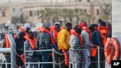 Wasu 'yan gudun hijira da aka kwaso daga kasar Libya zuwa Malta