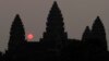 រូបឯកសារ៖ ទិដ្ឋភាពប្រាសាទអង្គរវត្តនាពេលថ្ងៃរះ នៅខេត្តសៀមរាប កាលពីថ្ងៃទី ៧ ខែកក្កដា ឆ្នាំ ២០១៦។