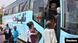 به گفته سازمان ملل، از آغاز درگیری مسلحانه در اواسط آوریل در سودان، نزدیک به دو میلیون تن آواره شده‌اند.