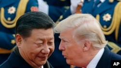 Shugaba Xi Jingping na China (Hagu) da shugaba Trump na Amurka (Dama)