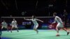 Marcus Fernaldi Gideon dan Kevin Sanjaya Sukamuljo (kanan) berhadapan dengan pasangan Jepang Hiroyuki Endo dan Yuta Watanabe (tidak nampak pada gambar) dalam laga final ganda putra All England Birmingham, Inggris, 15 Mei 2020. (Foto: Oli Scaref/AFP/Dok).