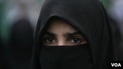 Swiss tampaknya akan menyusul negara-negara Eropa lain, seperti Perancis dan Belgia, yang menetapkan larangan memakai burqa di tempat umum (foto: ilustrasi).