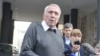 Milan Jovanović na početku suđenja Dragoljubu Simonoviću - bivšem predsedniku opštine Grocka (Foto: RFE/RL)