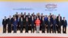 Presiden Joko Widodo berfoto bersama pimpinan dan kepala negara anggota G20 di Hamburg Jerman Jumat 7 Juli 2017. (Photo courtesy: Setpres RI)