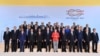 Presiden Joko Widodo berfoto bersama pimpinan dan kepala negara anggota G20 di Hamburg Jerman Jumat 7 Juli 2017. (Foto courtesy: Biro Pers Kepresidenan RI).