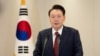 윤석열 한국 대통령이 12일 오전 대통령실에서 대국민 담화를 하고 있다. 