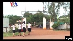 ការភ័យខ្លាច​អំពី​ការឆ្លង រីក​រាល​ដាល​នៃ​ជំងឺ​ដែល​បង្កឡើង​ដោយ​មេរោគ ​EV 71 បាន​នាំ​ដល់​ការ​បិទទ្វាសាលារៀន​មុន​វិស្សមកាល​មកដល់។