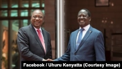 Le président kényan Uhuru Kenyatta a rencontré le chef de l'opposition Raila Odinga pour la première fois depuis sa réélection contestée en octobre, à Nairobi, Kenya, 9 mars 2018. (Facebook/Uhuru Kenyatta) 