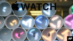Des Apple Watch en vente à San Francisco, en Californie (AP )