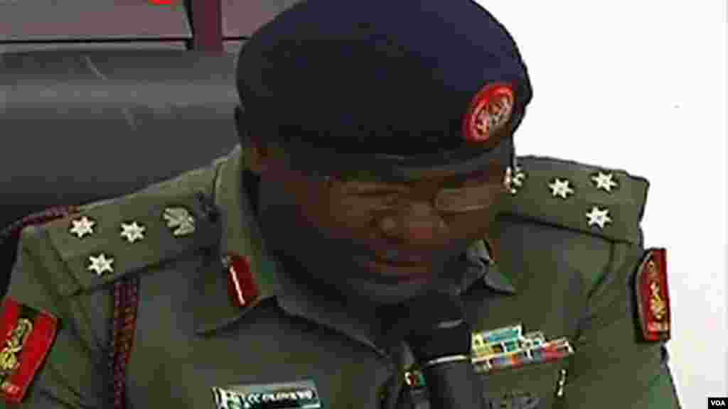 An yanke ma sojojin Najeriya hukumcin kisa bisa tuhumar yin bore a bayan da suka harbi babban kwamandansu a Maiduguri a cikin wannan shekarar, 17 ga Satumba, 2014.