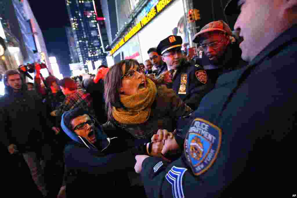 APTOPIX Police Chokehold Death