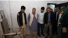 কয়েকজন উপদেষ্টাকে সঙ্গে নিয়ে ‘আয়নাঘর’ (বন্দিশালা) পরিদর্শন করেন প্রধান উপদেষ্টা ড. মুহাম্মদ ইউনূস। ১২ ফেব্রুয়ারি, ২০২৫।