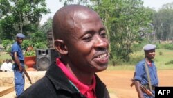 Journalist Hassan Ruvavkuki appeals his life sentence at a court in Gitega, Oct. 18, 2012.