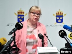 Swedish Vice Chief Prosecutor Eva-Marie Persson announces that the prosecutor will re-open the preliminary investigation against WikiLeaks founder Julian Assange, who is accused of rape and sexual harassment of two women in 2010.